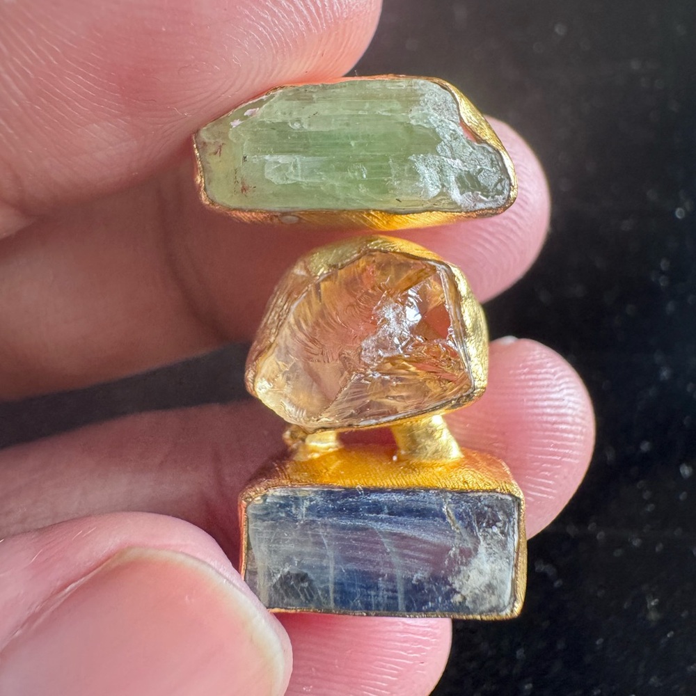 Elegant Brass Multi-Stone Ring